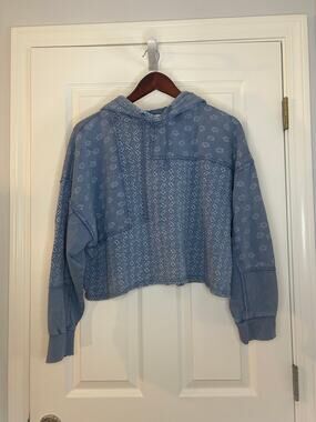Lucky Brand Patchwork Floral Hoodie Women M Blue Cropped Boho Distressed